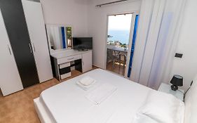 Laa Melossa Sarande
